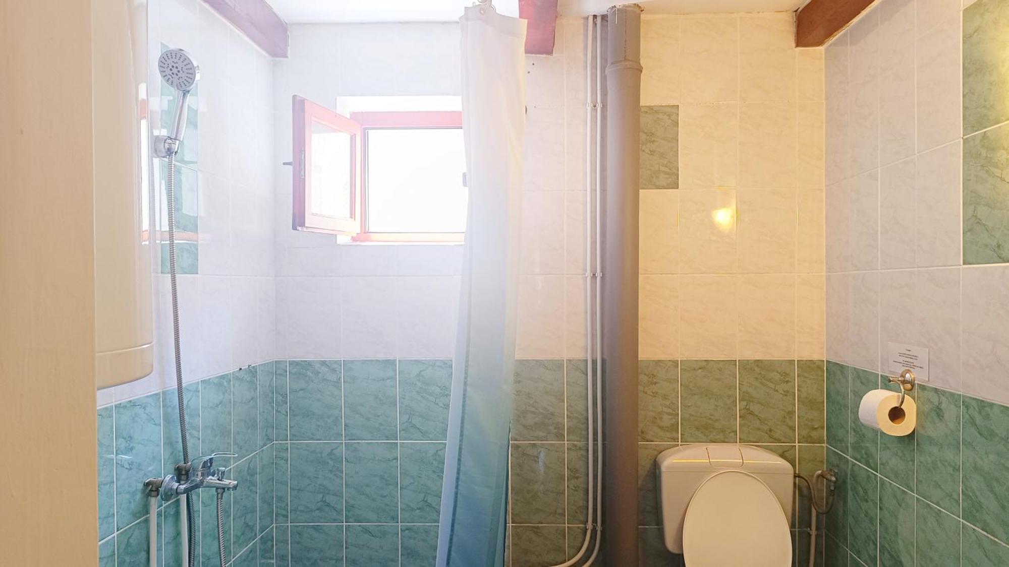 Pensiunea Valea Cernei Teliucu Inferior Esterno foto