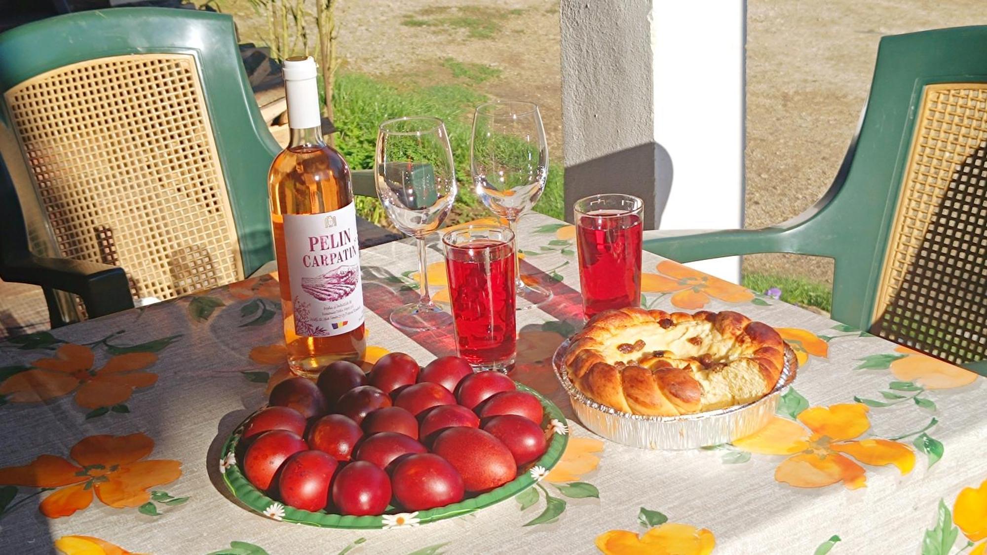 Pensiunea Valea Cernei Teliucu Inferior Esterno foto