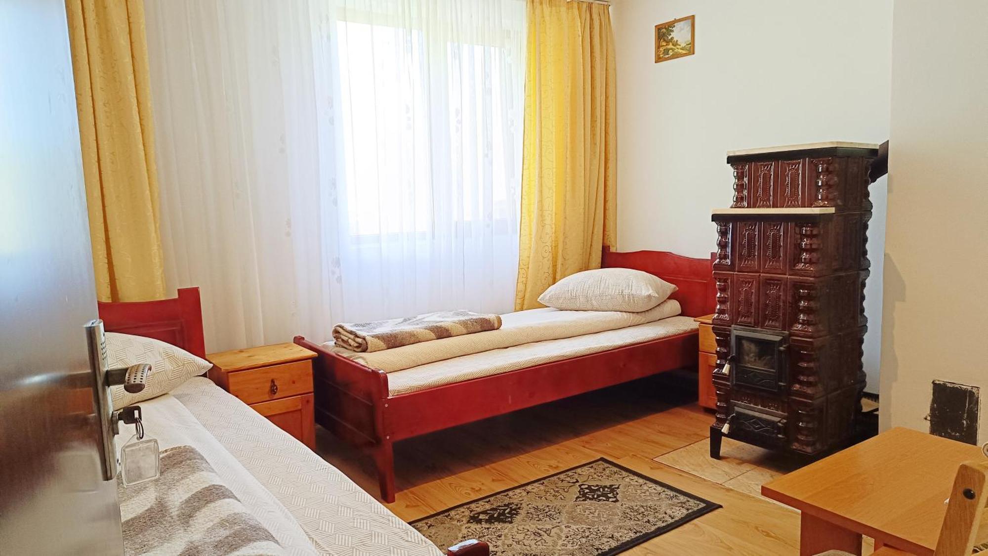 Pensiunea Valea Cernei Teliucu Inferior Esterno foto
